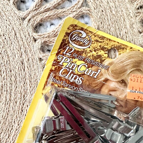 Goody New Deadstock 1977 Vintage Retro Hair Pin Curl Silver Clips 5812 Set of 12 - Picture 2 of 5